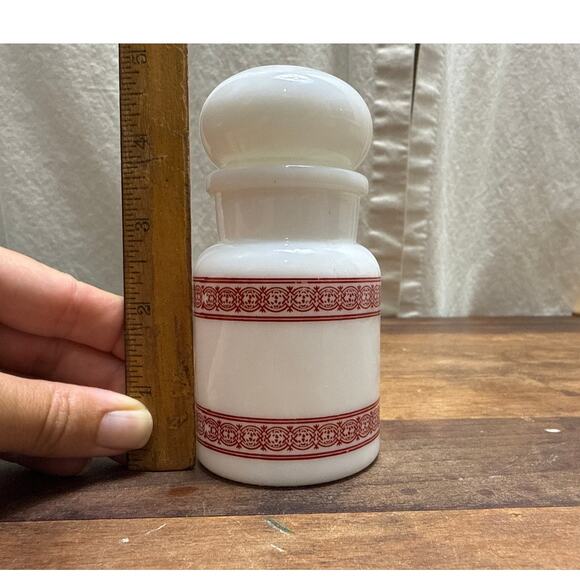 Vintage Apothecary Spice Jar Canister Container Lidded Milk Glass Belgium MCM - Picture 10 of 11